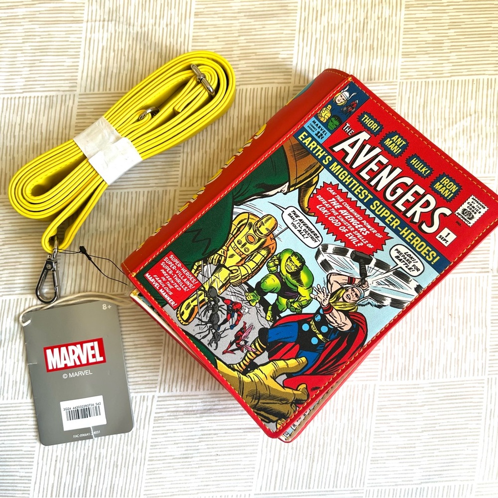 NWT Loungefly Disney Parks Marvel Avengers Comic Book Crossbody Purse